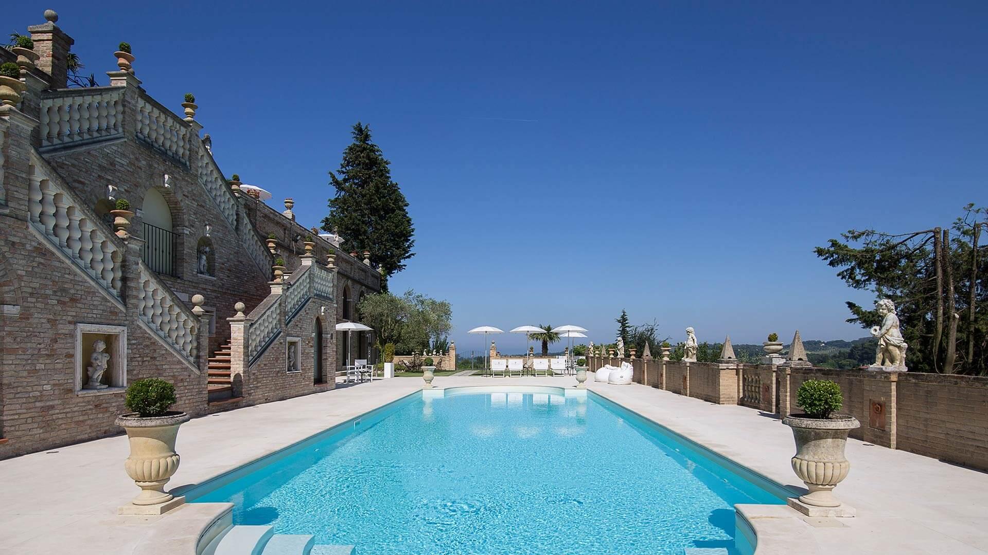 villacattani en italian-gardens-and-swimming-pool 011